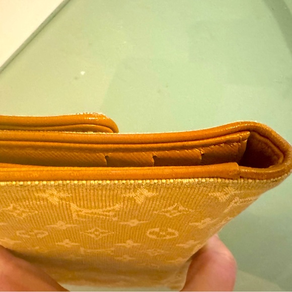 LOUIS VUITTON Monogram Mini Porte Tresor International Long Beige Trifold Wallet - Picture 8 of 12